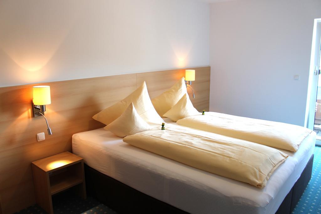 Hotel-Pension Falkensteiner Sankt Gilgen Phòng bức ảnh